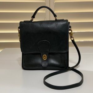 Vintage Coach Station Bag in excellent condition